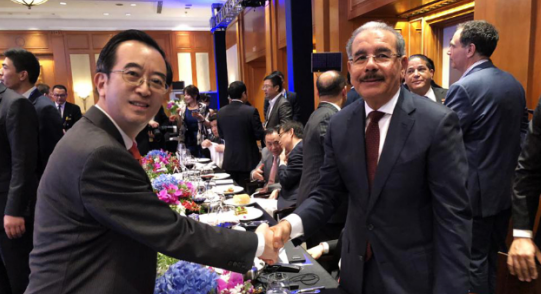 Founder of NewBuyingAgent Attends Multiple High-Level Events at The First China International Import Expo